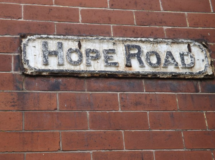 4496390_b4e3c566_1024x1024